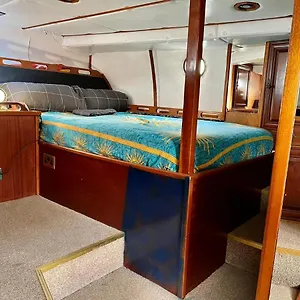 Salidas En Barco Premiá de Mar