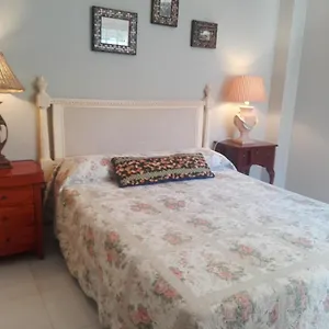 Agradable Y Familiar Premia De Mar